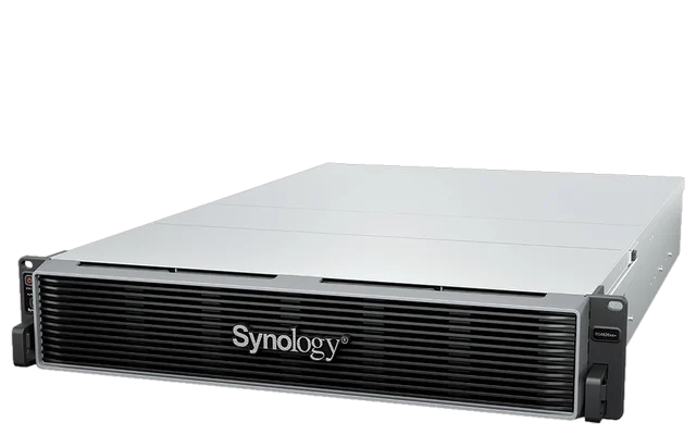 Contoh perangkat: Synology RackStation RS4826xs+